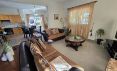 4 beds house for sale in Paralimni