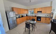 4 beds house for sale in Paralimni