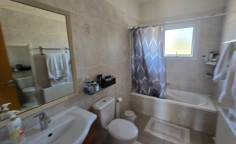 4 beds house for sale in Paralimni