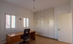 Large 4 bedroom house to rent in Engomi