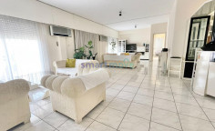 4 bedroom penthouse 227m2 for sale Mesa Geitonia Limassol 