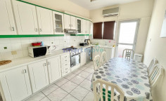 4 bedroom penthouse 227m2 for sale Mesa Geitonia Limassol 