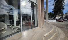 Commercial to rent in Engomi
