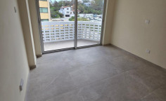 4 bedroom apartment for sale in Agioi Omologites