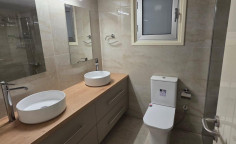 4 bedroom apartment for sale in Agioi Omologites