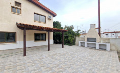 4 bedroom house to rent in Pera Chorio 4 bedroom house to rent in Pera Chorio