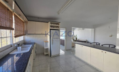 Spacious four bedroom top floor apartment Neapolis Spacious four bedroom top floor apartment Neapolis
