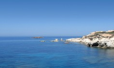 3 bedroom unfurnished villa with swimming pool for sale in Sea Caves