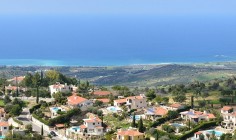 5 bedroom unfurnished villa with swimming pool for sale in Kamares