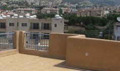 Beautiful 2 bed apartment with swimming pool for sale in Peyia