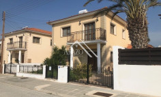 4 bedroom detached villa in Pyla 