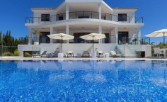 7 bedroom furnished villa with swimming pool for sale in Peyia