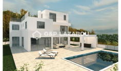Lovely 4 bedroom house with swimming pool for sale in Oroklini