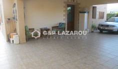 Beautiful 6 bedroom villa with swimming pool for sale in Potamos tis Germasogeias
