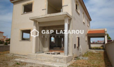 Large 4 bedroom house with swimming pool for sale in Pyla