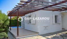 Large 4 bedroom villa with swimming pool for sale in Pernera