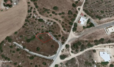 Spacious land for sale in Anavargos, Paphos