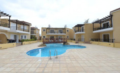 Spacious 2 bedrooms furnished apartment with swimming pool for sale in Kato Paphos