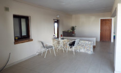 2 bedroom groundfloor apartment close to iasis hospital 