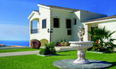 Large 3 bedroom villa with swimming pool for sale in Kouklia