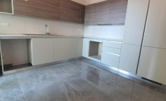 Luxury 3 bedroom apartment with private roof garden & communal swimming pool in Amathounda, Limassol