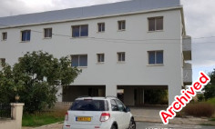 Building of 6 apartments for sale in Kiti area 