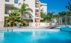 Fully furnished 3 bedroom apartment in Papas area walking distance to the beach in Limassol 
