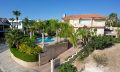 A luxurious villa for sale in Kalogiri area of Limassol 