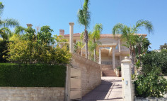 A luxurious villa for sale in Kalogiri area of Limassol 