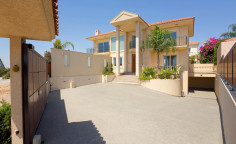 A beautiful smart home villa for sale Limassol with private swimming pool and many luxury features 