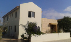 Luxury villa for sale in Pervolia with a lot of extras only few meters from the sea! 