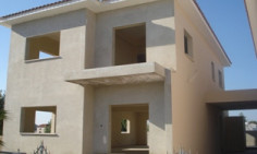 A new 4 bedroom detached house in Alethriko with title deeds 