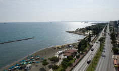 Fully furnished and equipped 2 bedroom apartment in a beachfront complex in Limassol 
