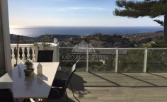Spacious 7 bedroom house with swimming pool to rent in Agios Tychonas