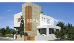 Large three bedroom villa with swimming pool for sale in Pernera