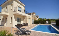 3 bedroom furnished house with swimming pool for sale in Prodromi