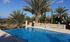 4 bedroom furnished house with swimming pool for sale in Paphos
