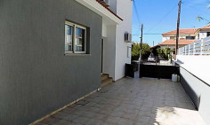 Spacious 3 beds house with swimming pool for sale in Limassol