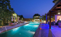 Large 4 beds house with swimming pool for sale in Limassol