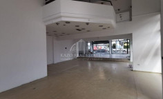 Large shop to rent in Mesa Geitonia