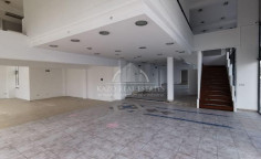Large shop to rent in Mesa Geitonia
