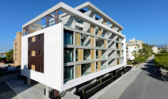 3 bedroom furnished penthouse with swimming pool for sale in Germasogeia Tourist Area