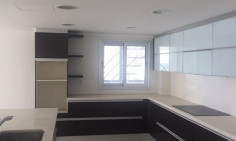 4 bedroom penthouse with swimming pool for sale in Germasogeia Tourist Area