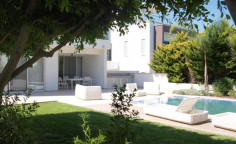 Beautiful 4 bedroom house with swimming pool for sale in Mouttagiaka