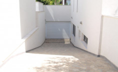 Beautiful 4 bedroom house with swimming pool for sale in Mouttagiaka