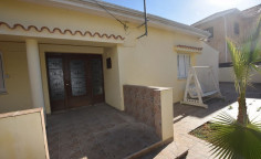 3 bedroom house with swimming pool for sale in Agios Dometios