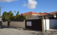 3 bedroom house with swimming pool for sale in Agios Dometios