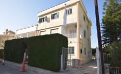 5 bedroom house with swimming pool for sale in Agios Dometios