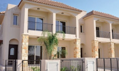 Beautiful four bedroom house - Moni 