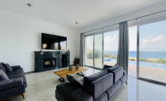 3 bedroom furnished villa with swimming pool to rent in Kissonerga